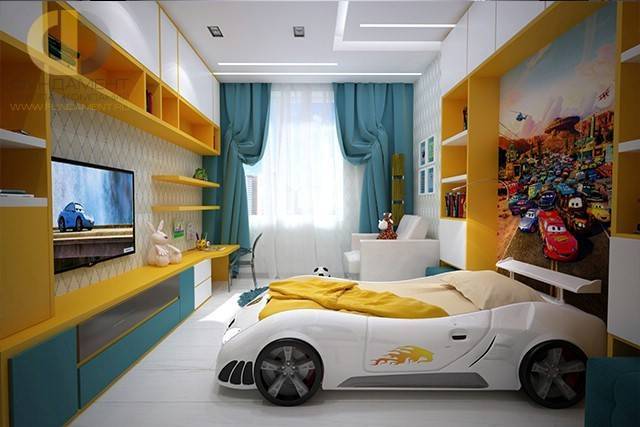 Дизайн детской 12 кв. м с кроватью в виде машины. Фото 2017