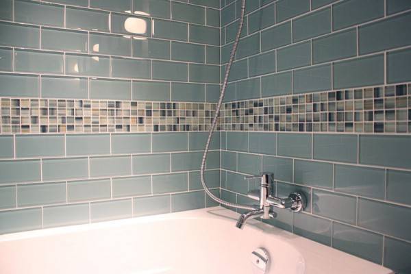 Способы укладки плитки в ванной