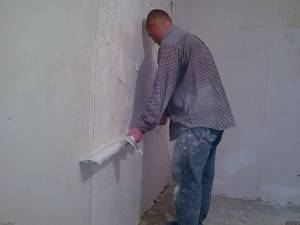 Фото: мастер класс выравнивания стены