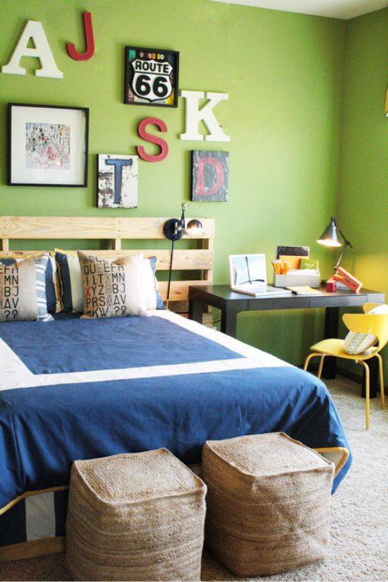 Сине-зеленый интерьере подростковой спальни